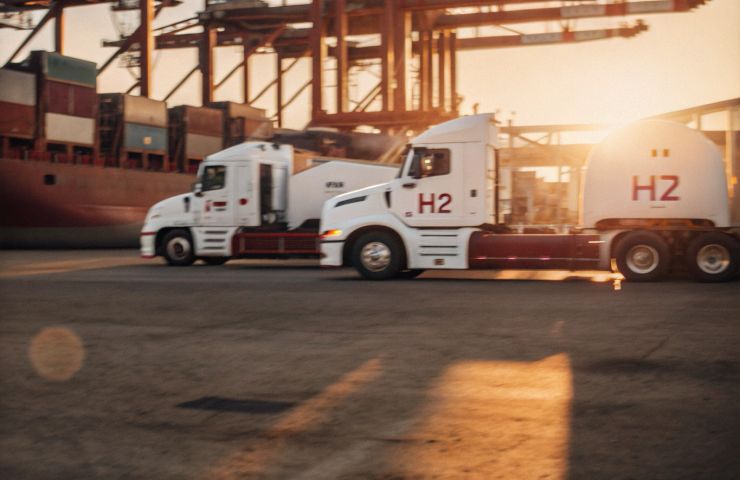 Hydrogen Fuel Cells Power Port Decarbonization in Southern California