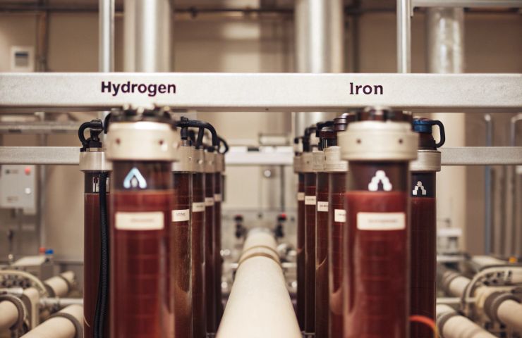 Elestor Switches to Hydrogen-Iron Flow Batteries for Safer, Scalable Energy Storage